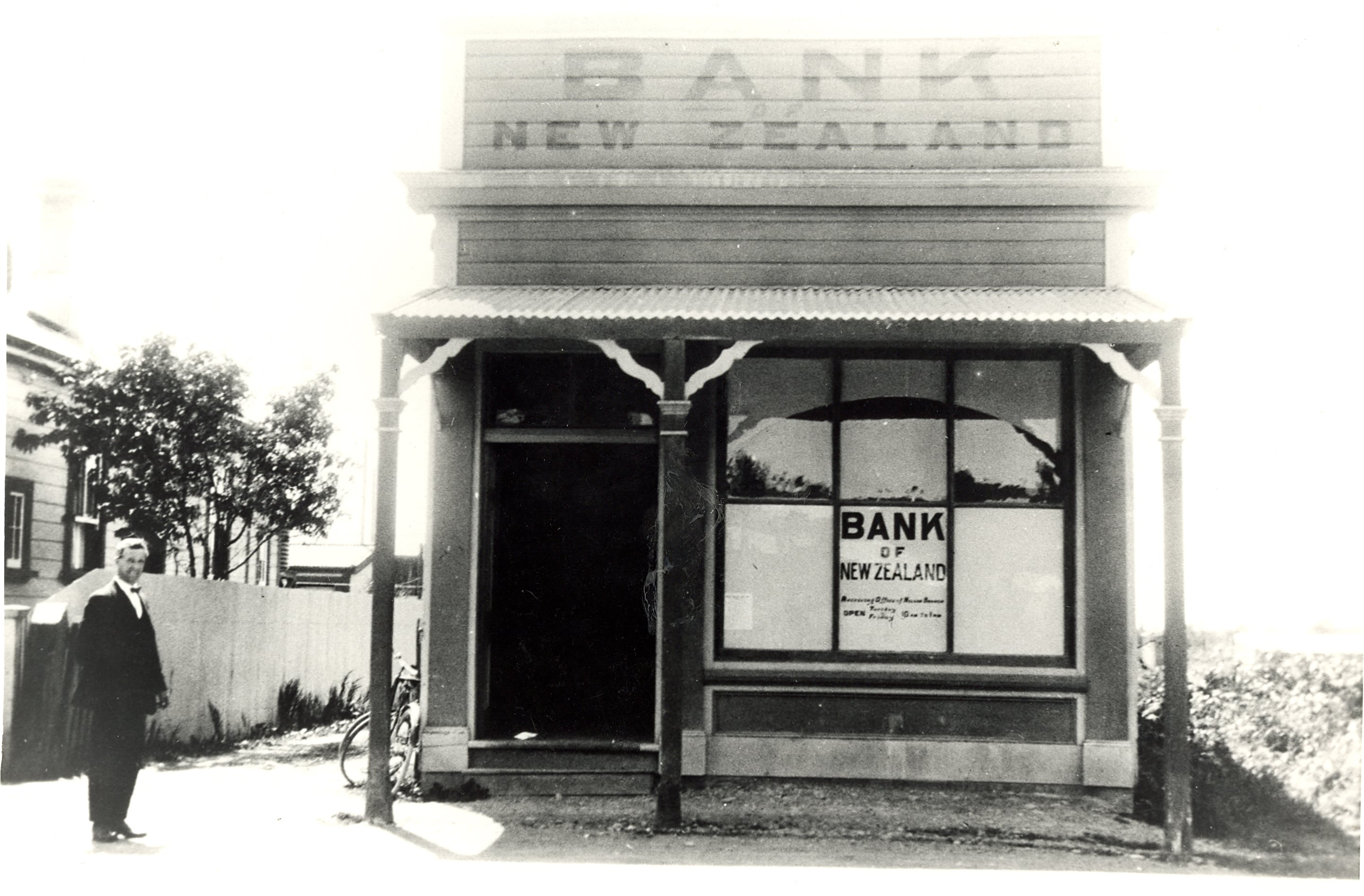 Black and white photo of the small wooden Wakefield Agency building in 1937.