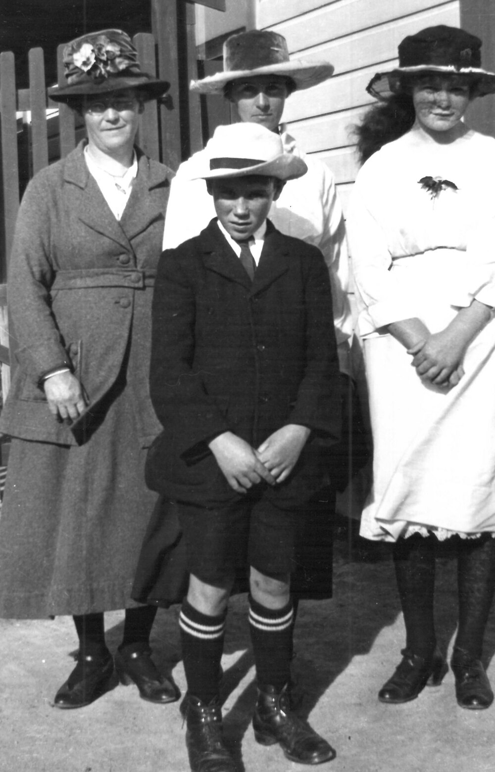 Black and white photograph of the Fowler family.